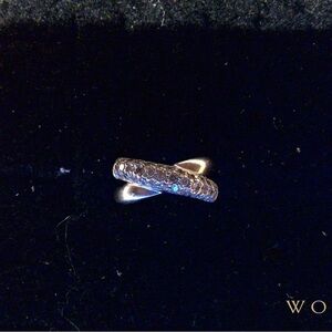 Diamond criss cross band